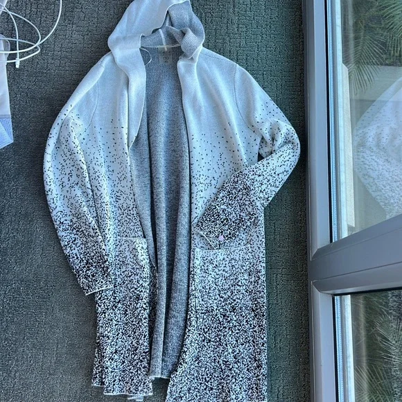 Calia Cardigan with hood - Picture 1 of 5